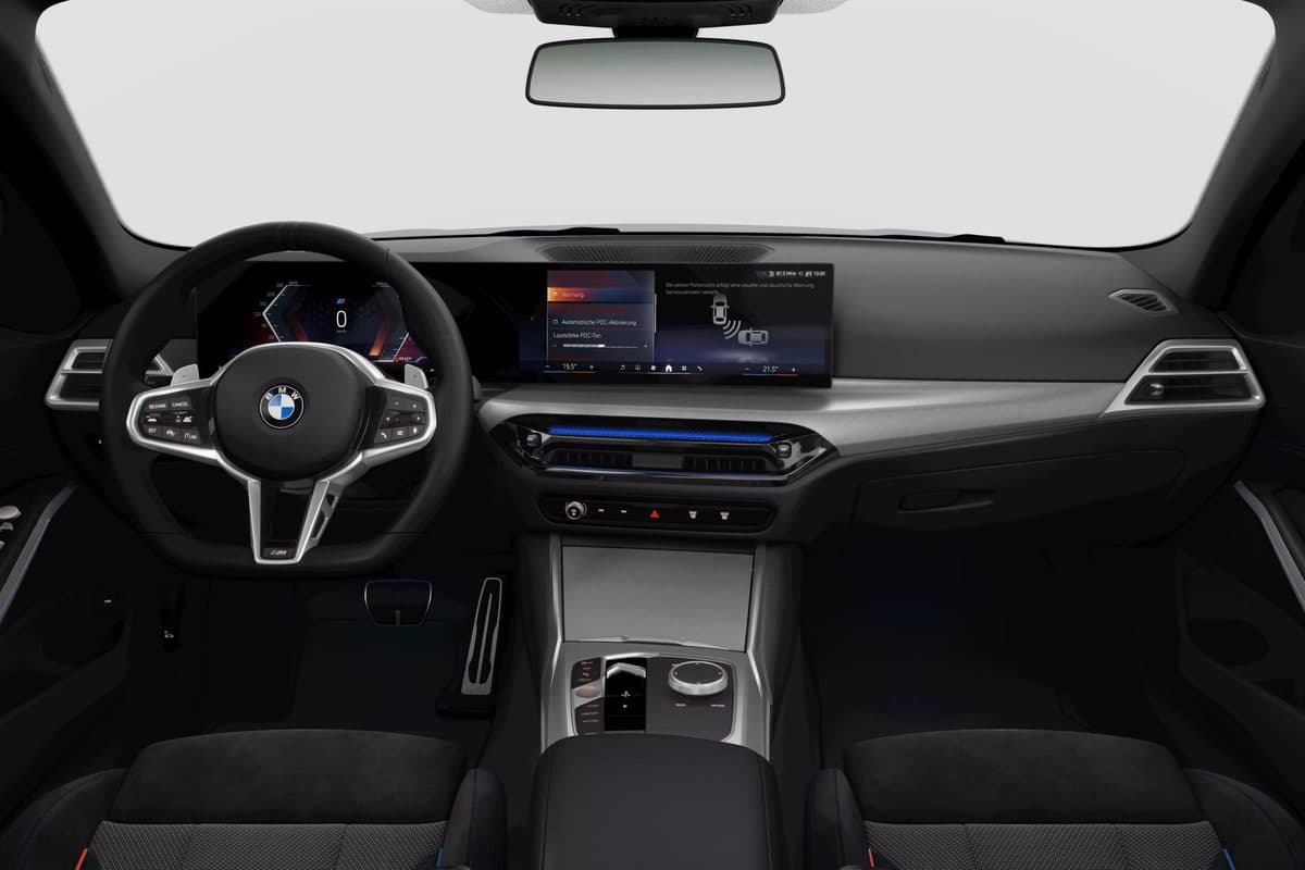 Interior dan dashboard BMW 3 Series