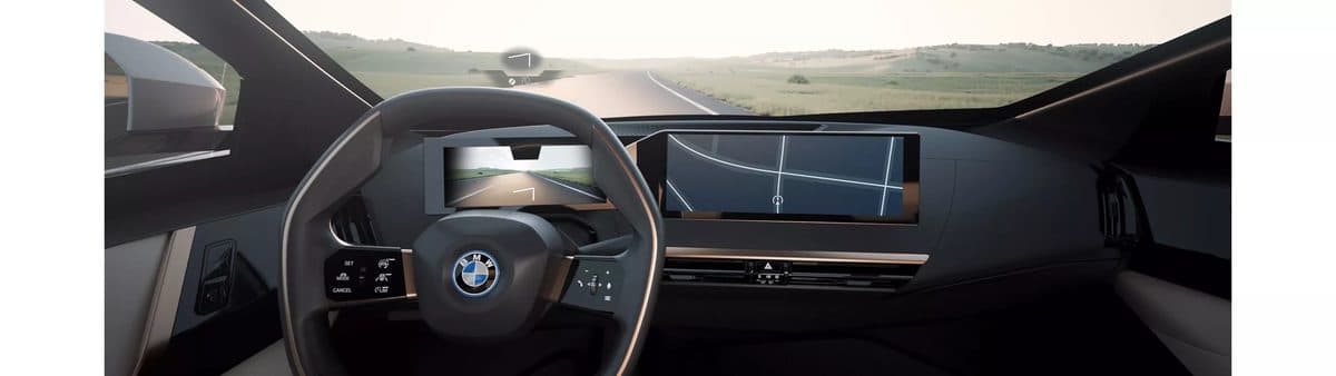 Interior dan dashboard BMW i5