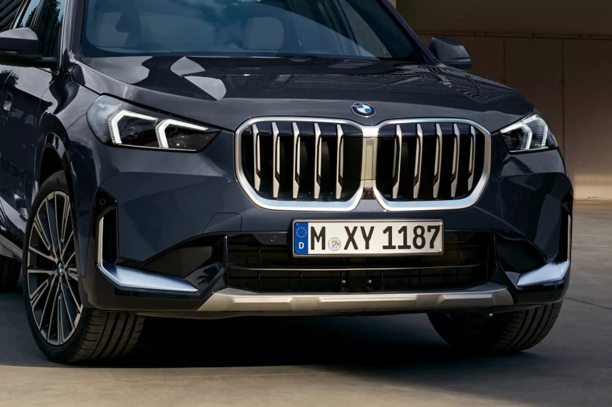 BMW X1 tampak detail eksterior